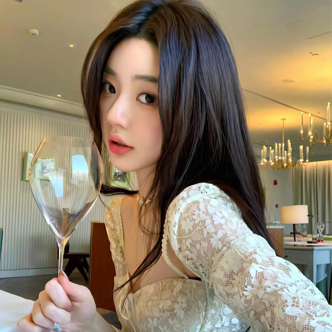 毛衣女郎